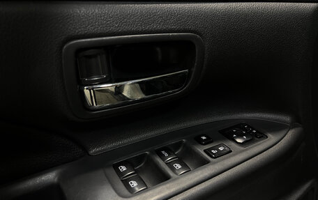 Mitsubishi Outlander III рестайлинг 3, 2015 год, 1 700 000 рублей, 17 фотография