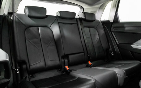 Audi Q3, 2019 год, 2 499 000 рублей, 23 фотография