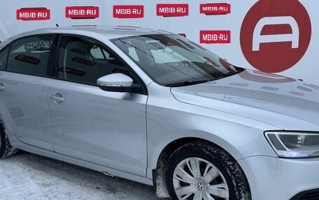 Volkswagen Jetta VI, 2011 год, 599 999 рублей, 3 фотография