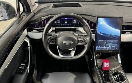 Geely Atlas, 2023 год, 2 999 800 рублей, 10 фотография