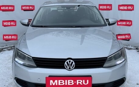 Volkswagen Jetta VI, 2011 год, 599 999 рублей, 2 фотография