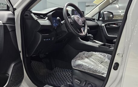 Toyota RAV4, 2024 год, 4 169 000 рублей, 7 фотография