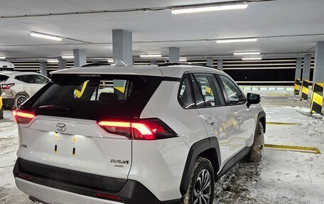 Toyota RAV4, 2024 год, 4 169 000 рублей, 3 фотография