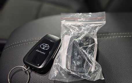 Toyota RAV4, 2024 год, 4 169 000 рублей, 18 фотография