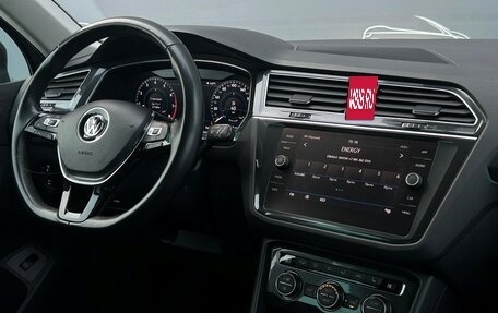 Volkswagen Tiguan II, 2017 год, 2 598 700 рублей, 14 фотография