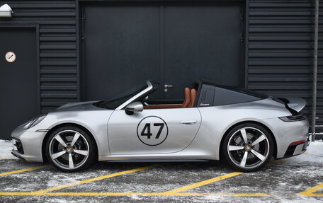 Porsche 911, 2024 год, 25 900 000 рублей, 10 фотография