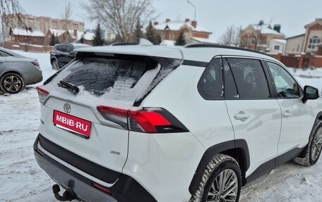 Toyota RAV4, 2022 год, 4 300 000 рублей, 1 фотография