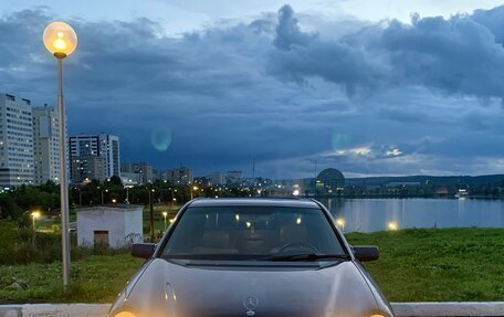 Mercedes-Benz E-Класс, 1995 год, 600 000 рублей, 6 фотография