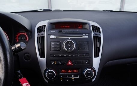 KIA cee'd I рестайлинг, 2010 год, 979 000 рублей, 16 фотография