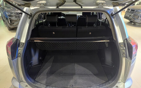 Toyota RAV4, 2018 год, 2 526 000 рублей, 12 фотография