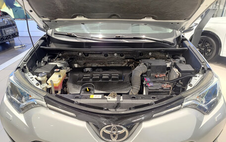 Toyota RAV4, 2018 год, 2 526 000 рублей, 11 фотография