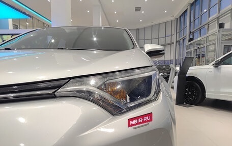 Toyota RAV4, 2018 год, 2 526 000 рублей, 21 фотография