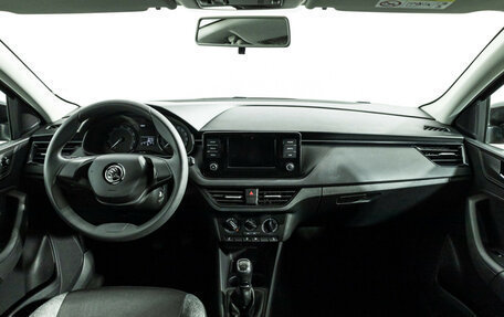 Skoda Rapid II, 2020 год, 1 399 700 рублей, 13 фотография