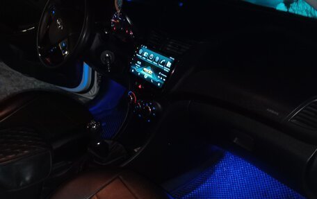 Hyundai Solaris II рестайлинг, 2013 год, 700 000 рублей, 4 фотография