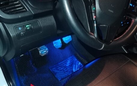 Hyundai Solaris II рестайлинг, 2013 год, 700 000 рублей, 22 фотография