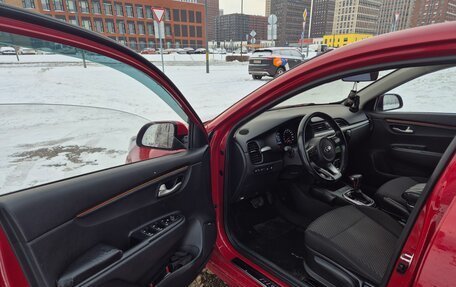 KIA Rio IV, 2018 год, 1 300 000 рублей, 9 фотография