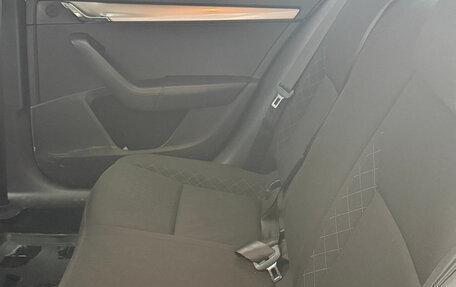 Skoda Octavia, 2019 год, 1 600 000 рублей, 13 фотография