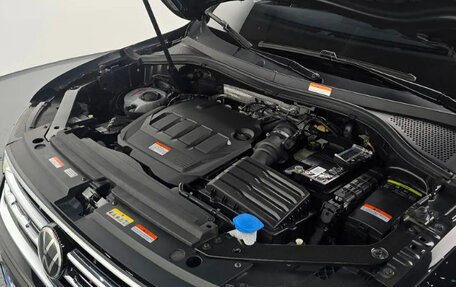 Volkswagen Tiguan II, 2022 год, 4 240 000 рублей, 4 фотография