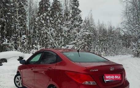 Hyundai Solaris II рестайлинг, 2015 год, 1 100 000 рублей, 3 фотография