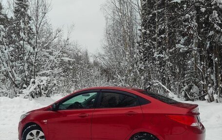 Hyundai Solaris II рестайлинг, 2015 год, 1 100 000 рублей, 5 фотография