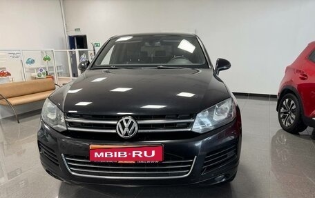 Volkswagen Touareg III, 2012 год, 2 300 000 рублей, 2 фотография