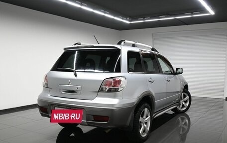 Mitsubishi Outlander III рестайлинг 3, 2006 год, 695 000 рублей, 2 фотография