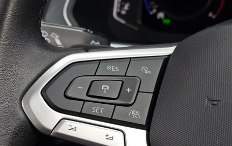 Volkswagen Tiguan II, 2022 год, 4 040 000 рублей, 12 фотография