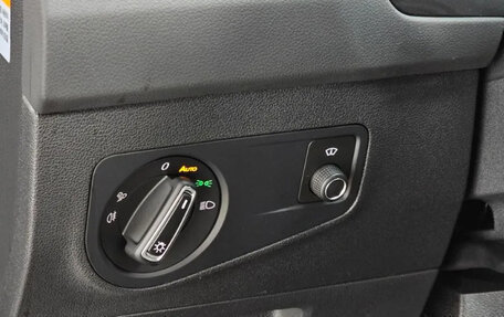 Volkswagen Tiguan II, 2022 год, 4 040 000 рублей, 13 фотография