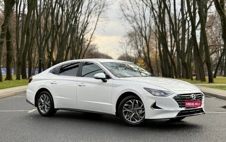Hyundai Sonata VIII, 2020 год, 1 800 000 рублей, 1 фотография