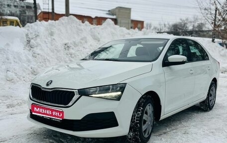 Skoda Rapid II, 2021 год, 990 000 рублей, 1 фотография