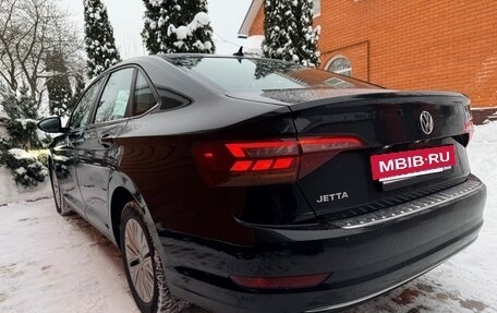 Volkswagen Jetta VII, 2019 год, 1 490 000 рублей, 2 фотография