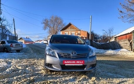 Toyota Verso I, 2011 год, 1 100 000 рублей, 10 фотография
