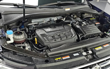 Volkswagen Tiguan II, 2022 год, 4 900 000 рублей, 4 фотография