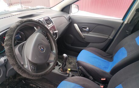 Renault Sandero II рестайлинг, 2014 год, 900 000 рублей, 3 фотография