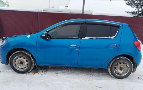 Renault Sandero II рестайлинг, 2014 год, 900 000 рублей, 7 фотография