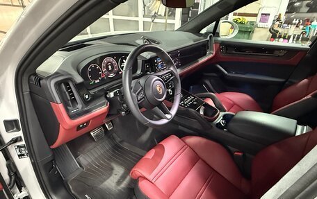 Porsche Cayenne III, 2025 год, 24 000 000 рублей, 10 фотография