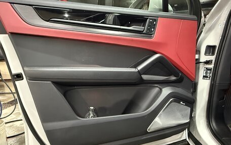 Porsche Cayenne III, 2025 год, 24 000 000 рублей, 15 фотография