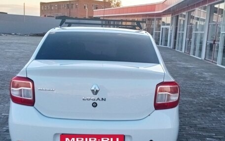 Renault Logan II, 2014 год, 700 000 рублей, 3 фотография