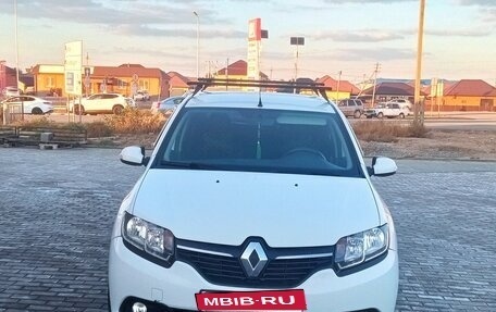 Renault Logan II, 2014 год, 700 000 рублей, 8 фотография