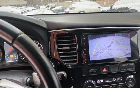 Mitsubishi Outlander III рестайлинг 3, 2013 год, 1 650 000 рублей, 13 фотография