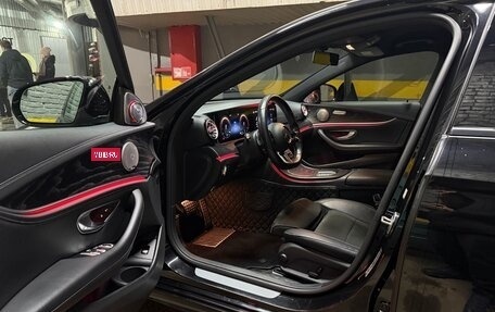 Mercedes-Benz E-Класс, 2021 год, 4 600 000 рублей, 9 фотография