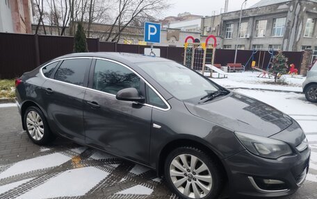 Opel Astra J, 2014 год, 850 000 рублей, 3 фотография