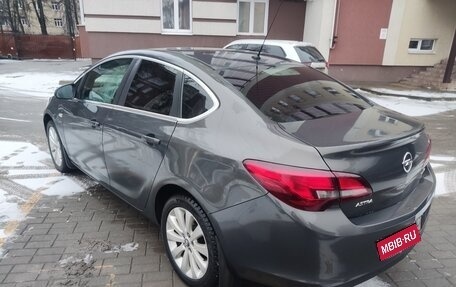 Opel Astra J, 2014 год, 850 000 рублей, 5 фотография