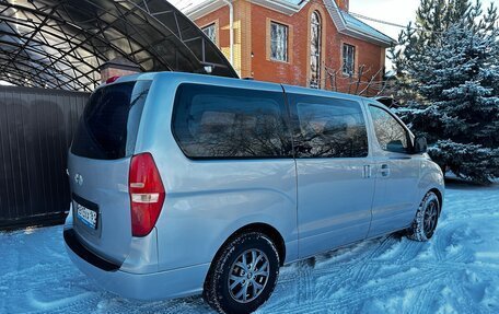 Hyundai Grand Starex Grand Starex I рестайлинг 2, 2011 год, 1 250 000 рублей, 3 фотография