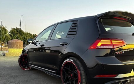 Volkswagen Golf GTI VII, 2019 год, 3 300 000 рублей, 5 фотография