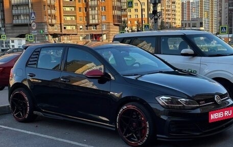 Volkswagen Golf GTI VII, 2019 год, 3 300 000 рублей, 6 фотография