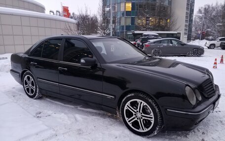 Mercedes-Benz E-Класс, 2001 год, 4 фотография