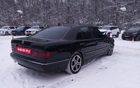 Mercedes-Benz E-Класс, 2001 год, 7 фотография