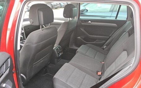 Volkswagen Passat B8 рестайлинг, 2022 год, 2 355 000 рублей, 10 фотография