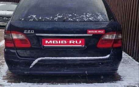 Mercedes-Benz E-Класс, 2003 год, 650 000 рублей, 3 фотография